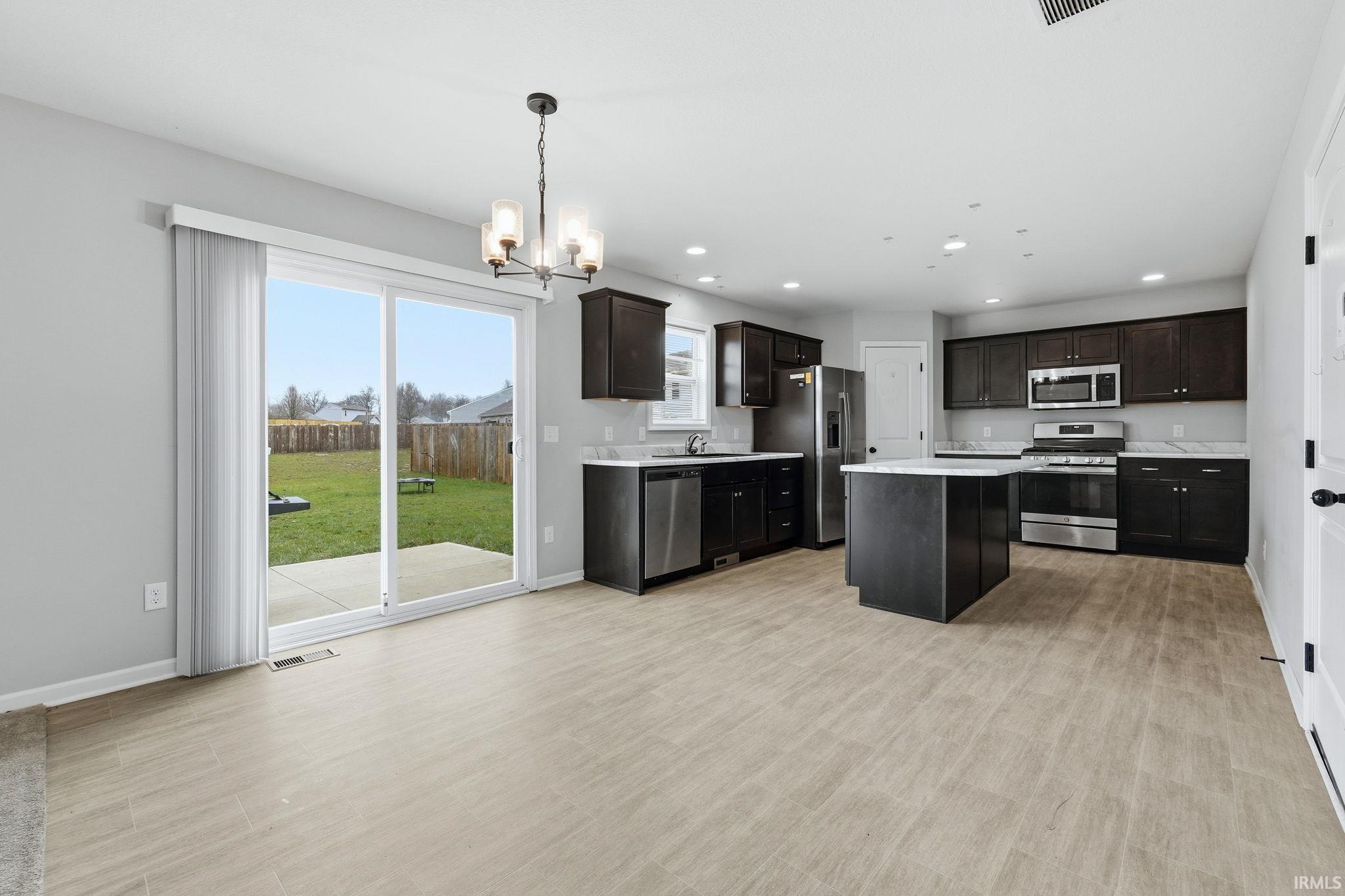 1372 Verdigris Pass Fort Wayne, IN 46845 - Photo 4 of 29