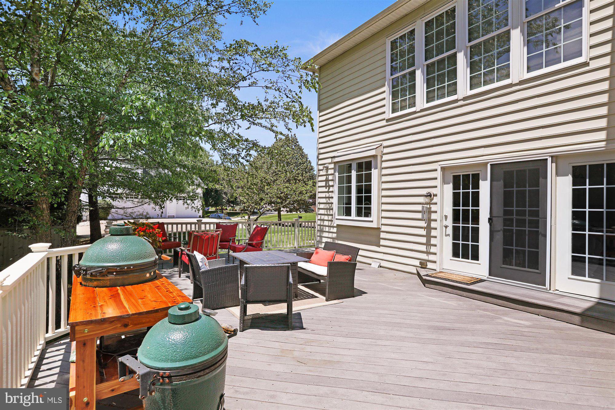 2 Hansel Road Newtown, PA 18940 - Photo 38 of 42 Outside deck