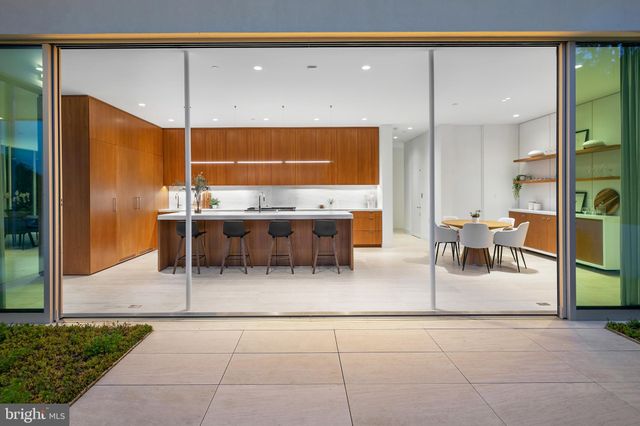 $8,800,000 | 4640 Cathedral Avenue Northwest, Washington, DC 20016