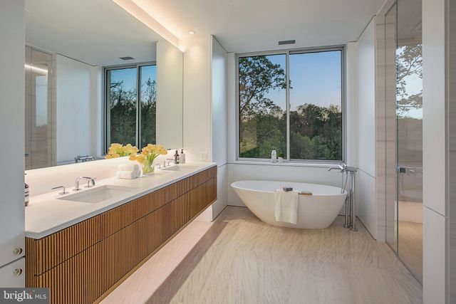 $8,800,000 | 4640 Cathedral Avenue Northwest, Washington, DC 20016