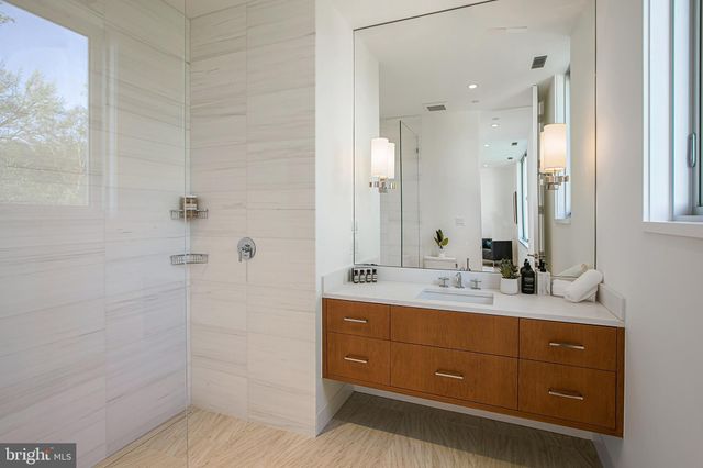 $8,800,000 | 4640 Cathedral Avenue Northwest, Washington, DC 20016