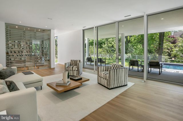 $8,800,000 | 4640 Cathedral Avenue Northwest, Washington, DC 20016