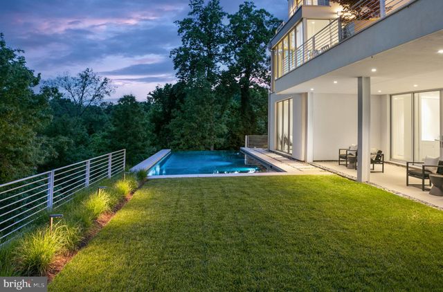 $8,800,000 | 4640 Cathedral Avenue Northwest, Washington, DC 20016