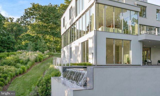 $8,800,000 | 4640 Cathedral Avenue Northwest, Washington, DC 20016