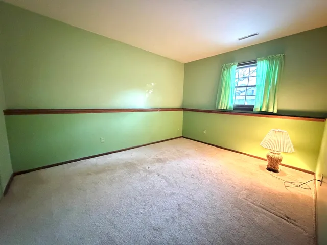 $329,900 | 5216 Abbey Drive, McHenry, IL 60050