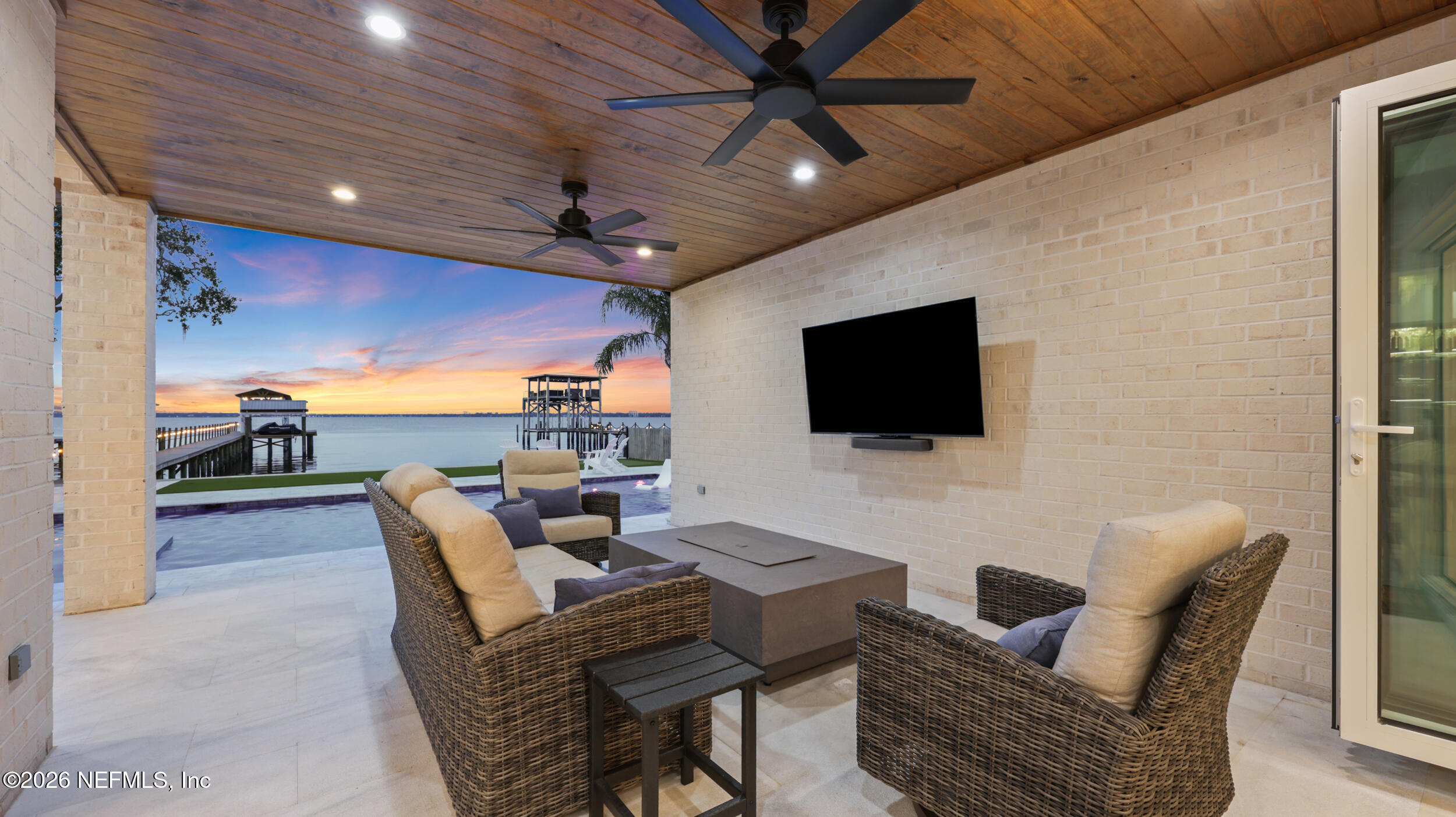 1968 River Road Jacksonville, FL 32207 - Photo 19 of 70 the real estateographers_twilight_009