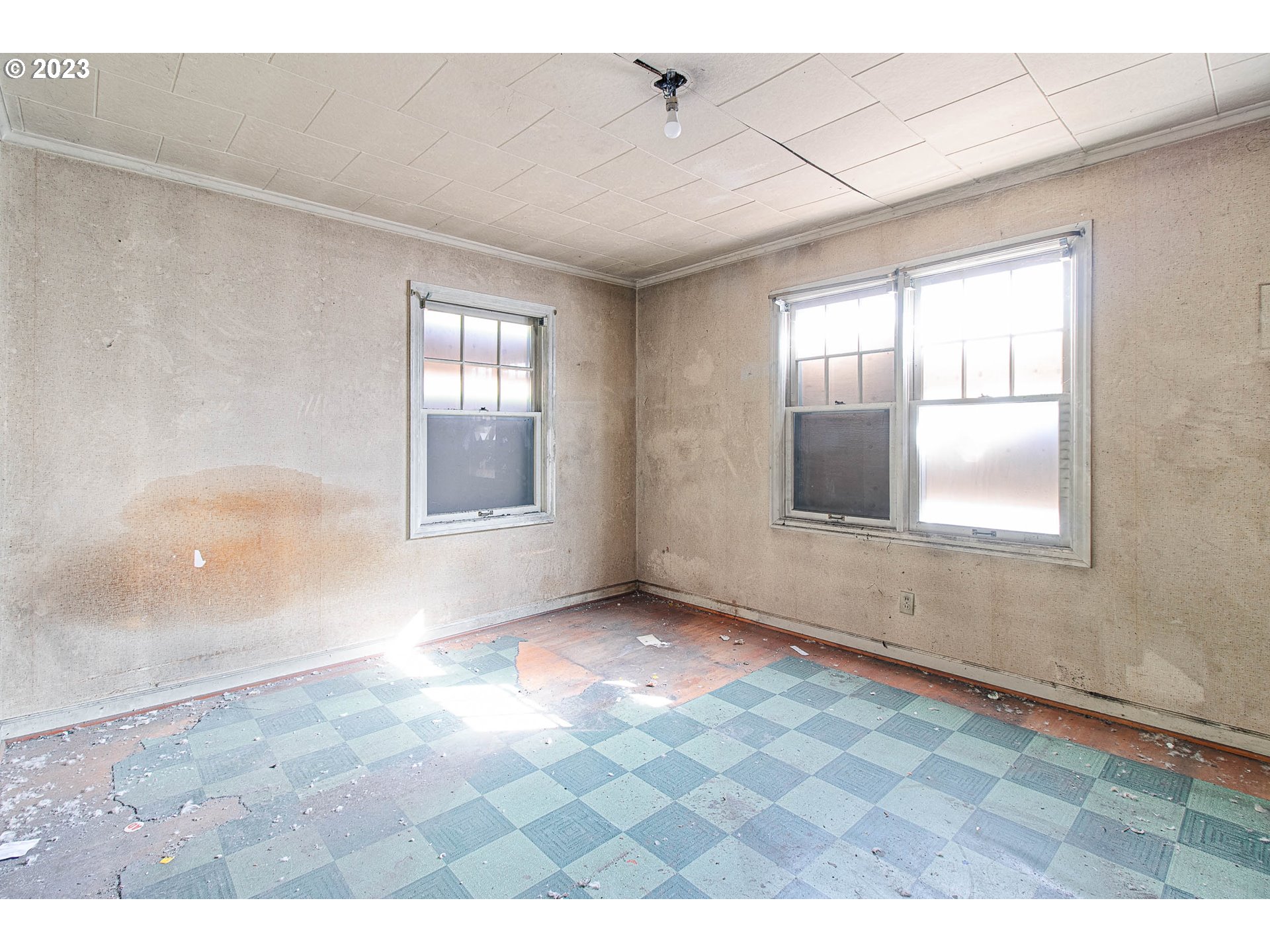 6920 Northwest Thompson Road Portland, OR 97229 - Photo 8 of 18 Gallery Image 8