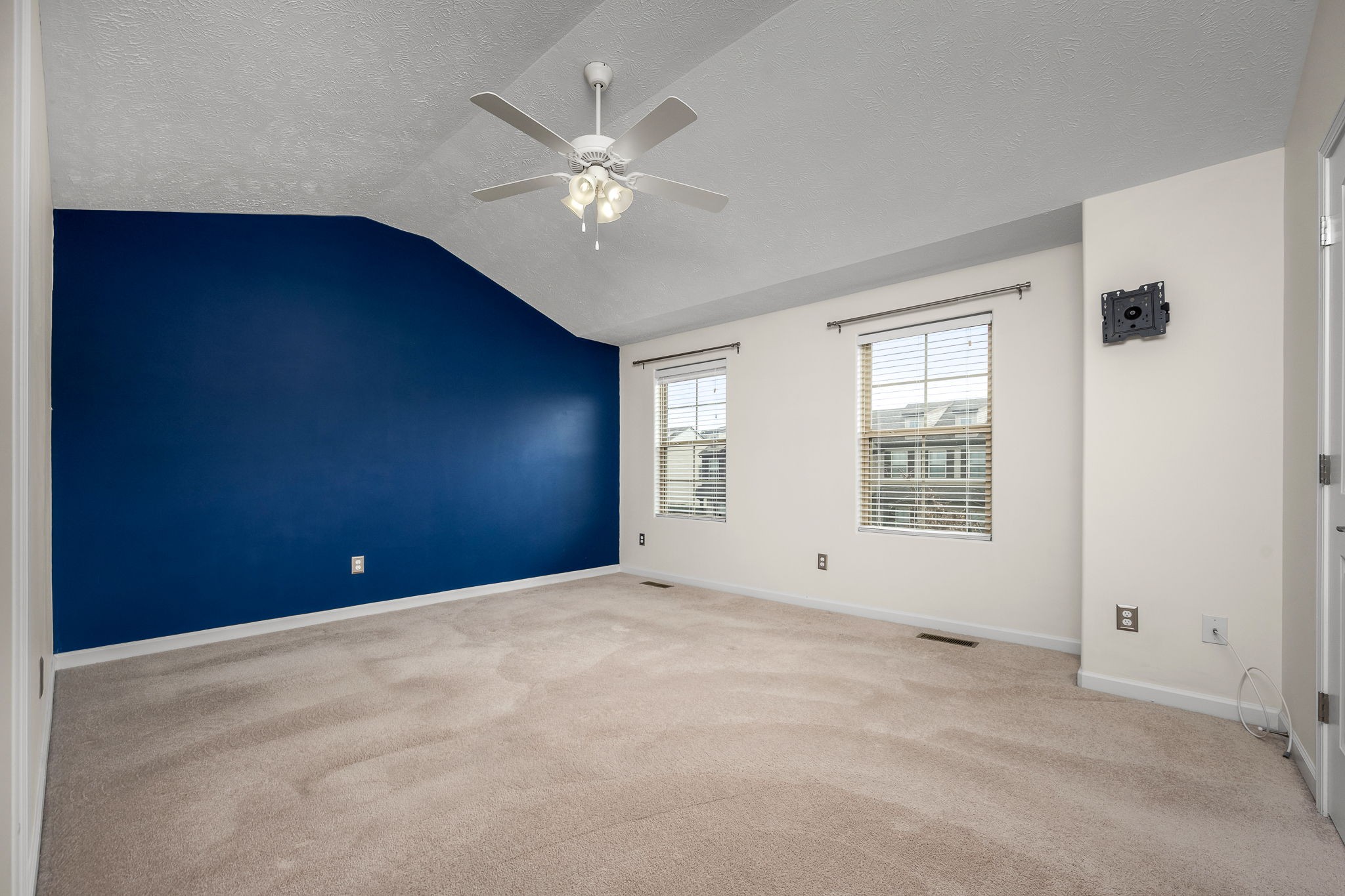 5322 Dan Post Way Murfreesboro, TN 37128 - Photo 24 of 39 a view of an empty room with a window