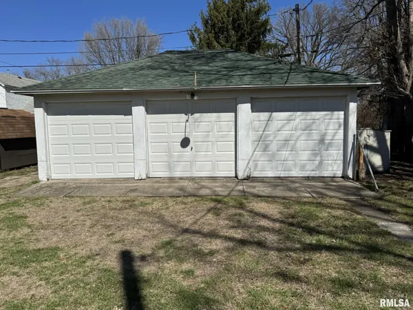 $115,000 | 352 East State Street, Jacksonville, IL 62650