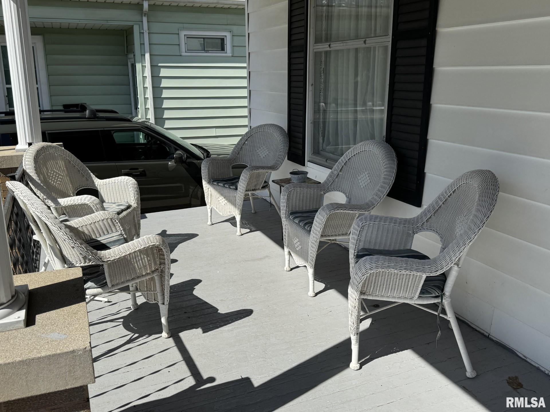 352 East State Street Jacksonville, IL 62650 - Photo 3 of 27