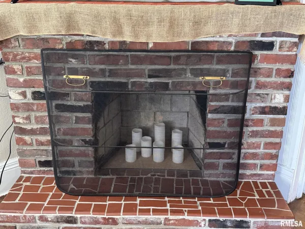 $115,000 | 352 East State Street, Jacksonville, IL 62650