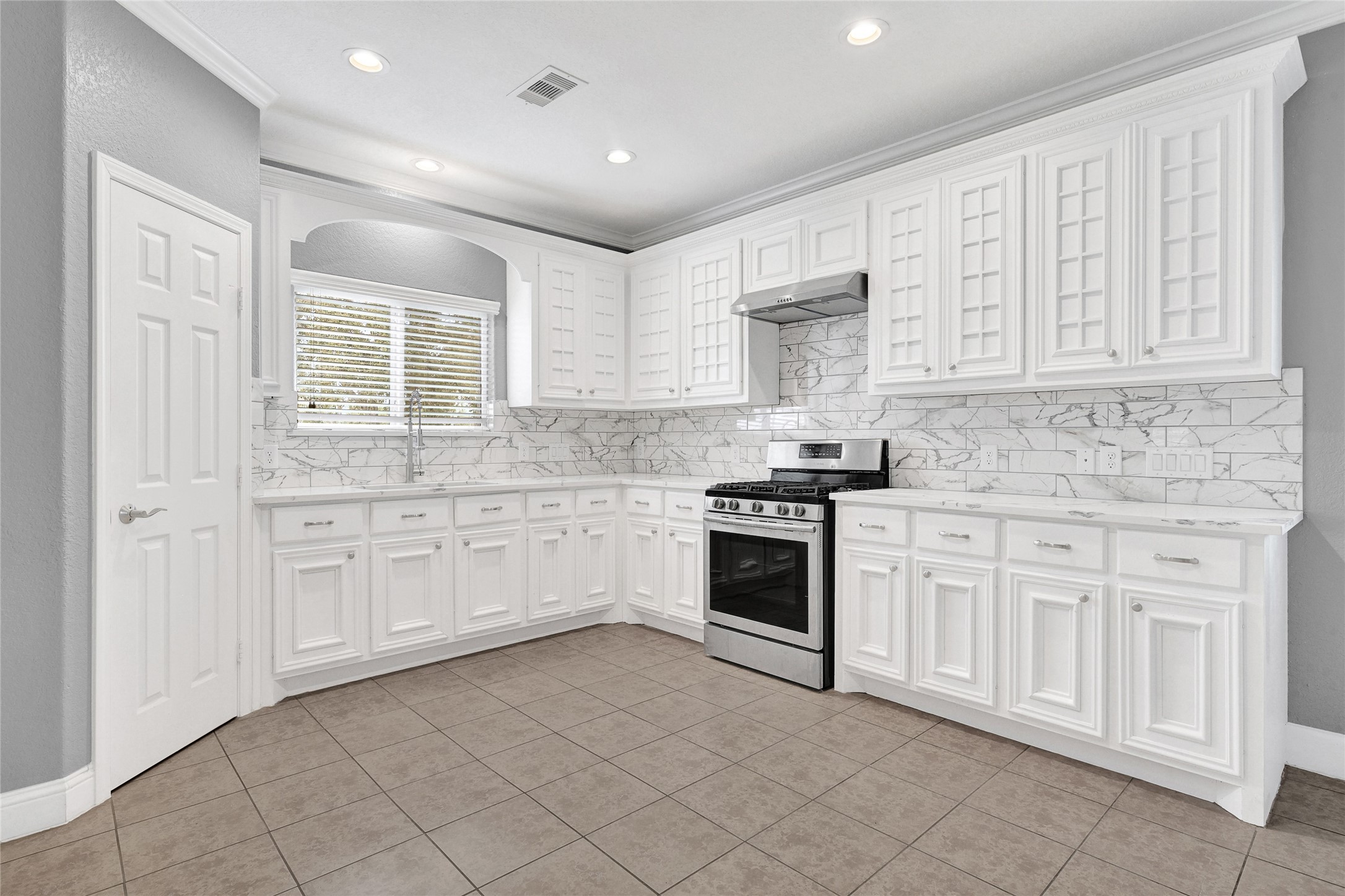 5902 Cr-675c Rosharon, TX 77583 - Photo 3 of 17