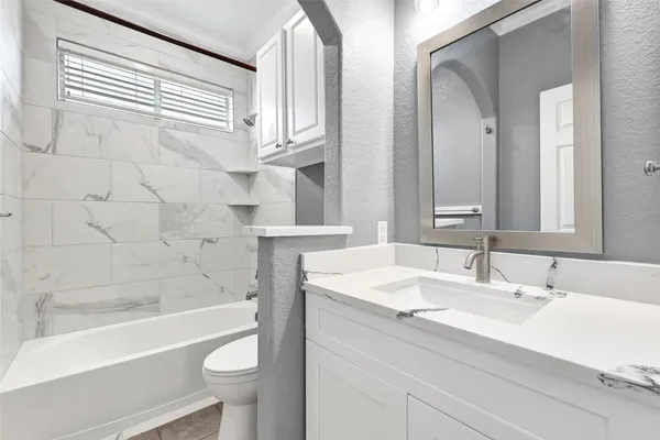 $1,700 | 5902 Cr-675c, Rosharon, TX 77583