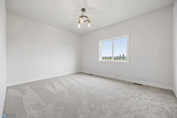 $417,000 | 300 Pr Drive North, Hankinson, ND 58041