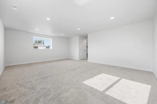 $417,000 | 300 Pr Drive North, Hankinson, ND 58041