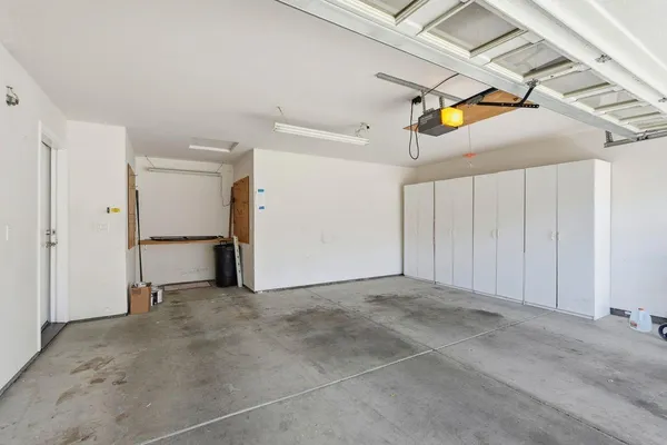 a view of a garage