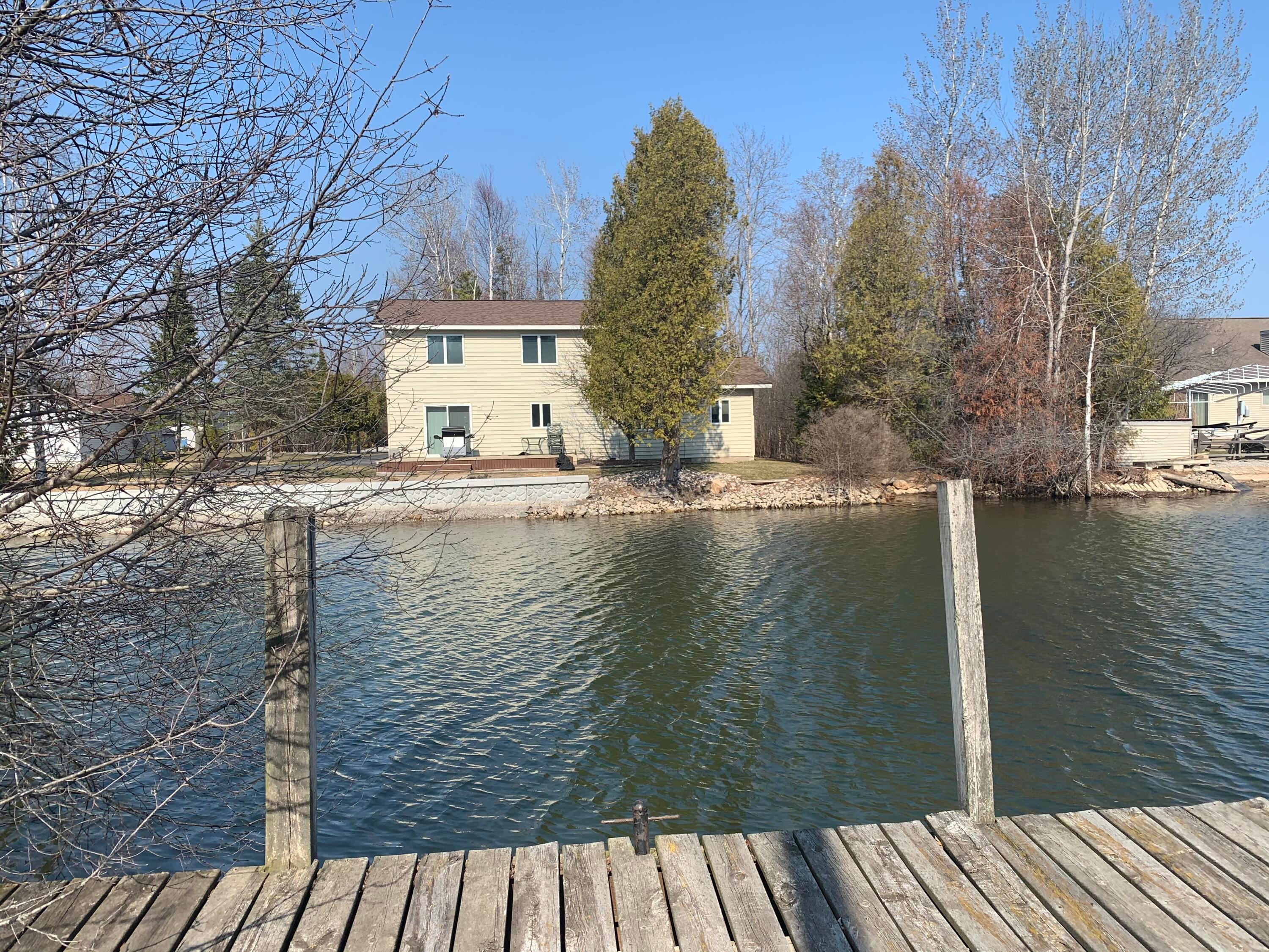 136 Channel Road, Unit 1 Alpena, MI 49707 - Photo 3 of 5 Gallery Image 3