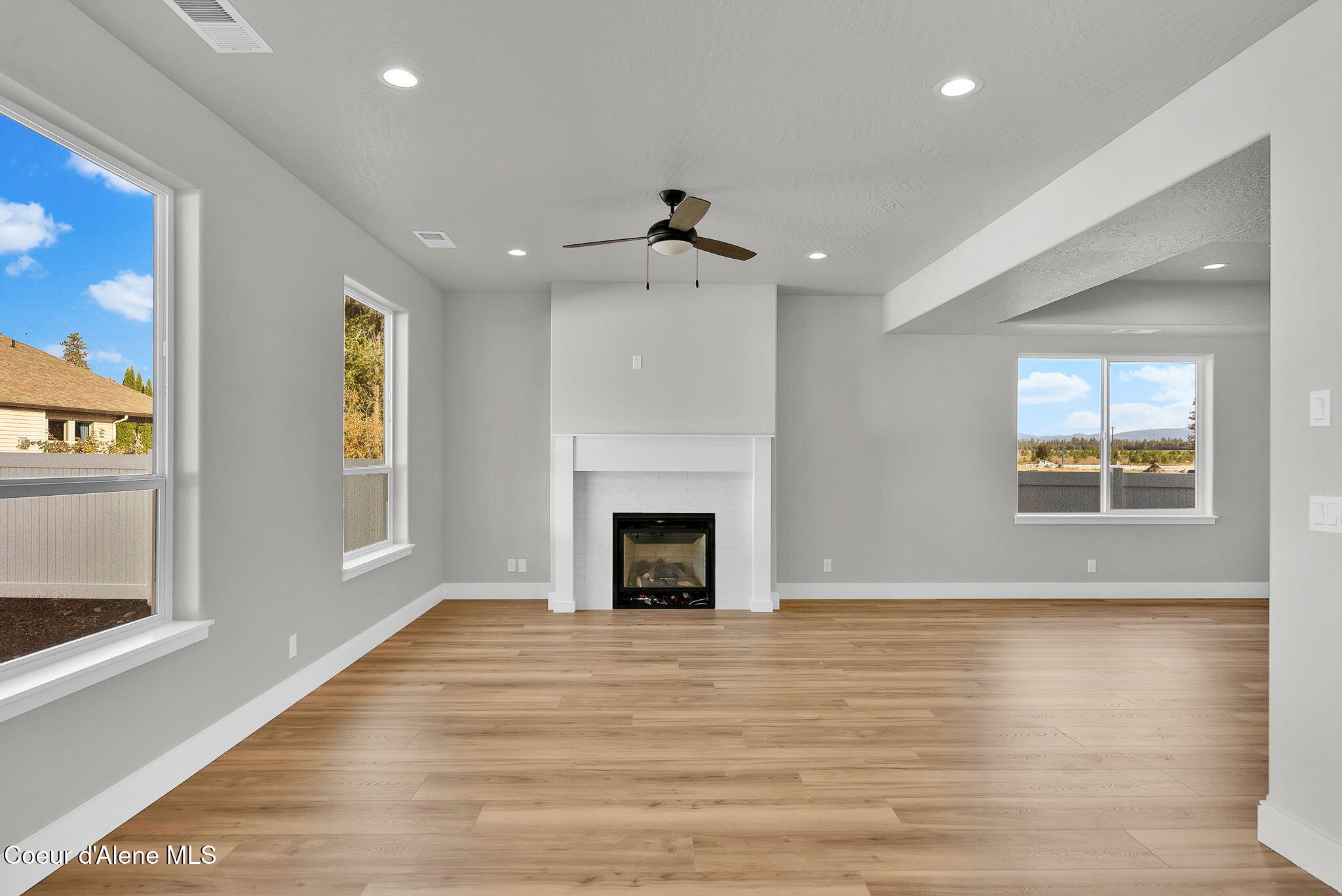 14763 North Liane Lane Rathdrum, ID 83858 - Photo 9 of 44 Gas Fireplace