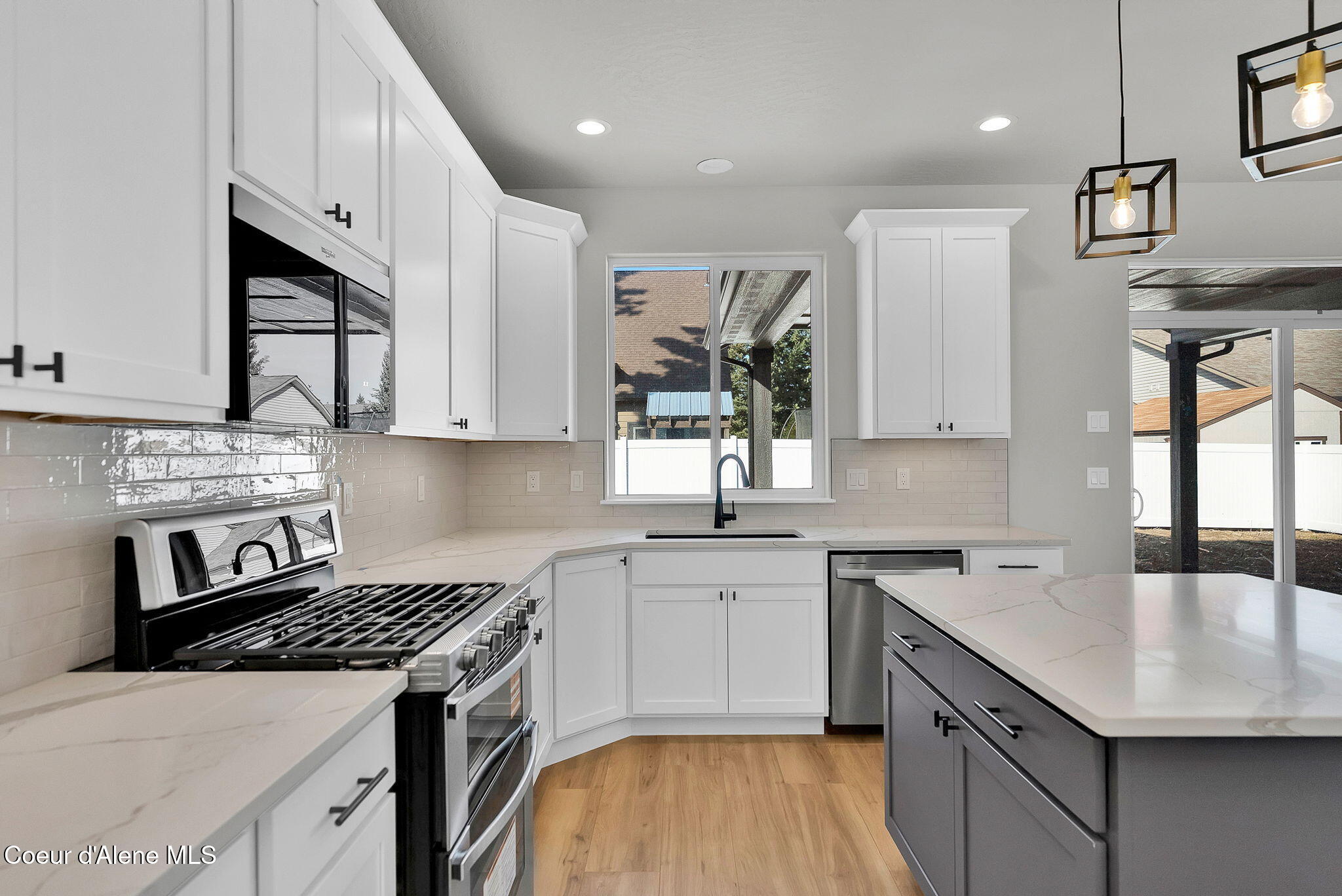 14763 North Liane Lane Rathdrum, ID 83858 - Photo 13 of 44 Kitchen