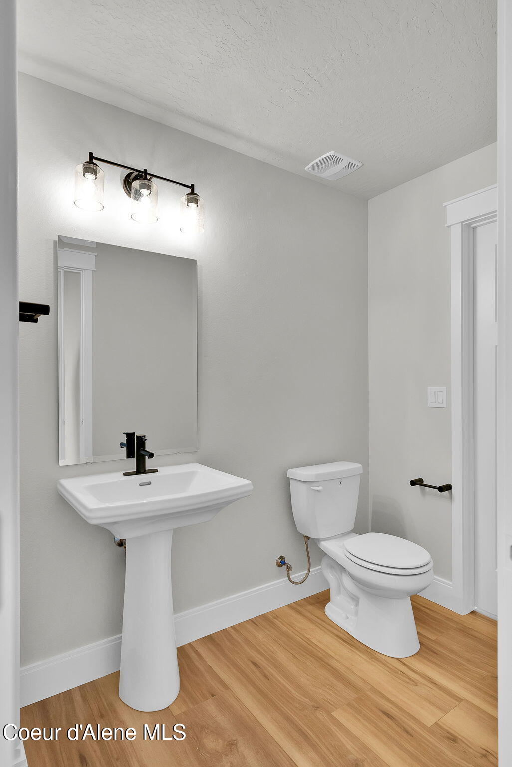 14763 North Liane Lane Rathdrum, ID 83858 - Photo 16 of 44 Half Bathroom