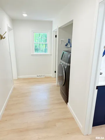 $415,000 | 19 Wildwood Drive, Mount Vernon, IL 62864