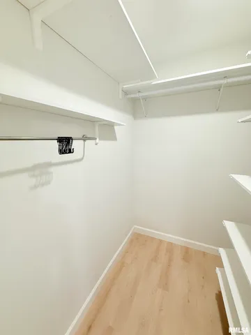 $415,000 | 19 Wildwood Drive, Mount Vernon, IL 62864