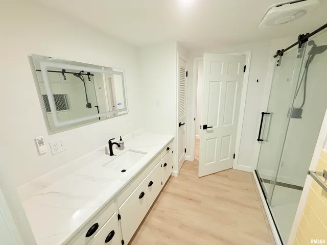 $415,000 | 19 Wildwood Drive, Mount Vernon, IL 62864