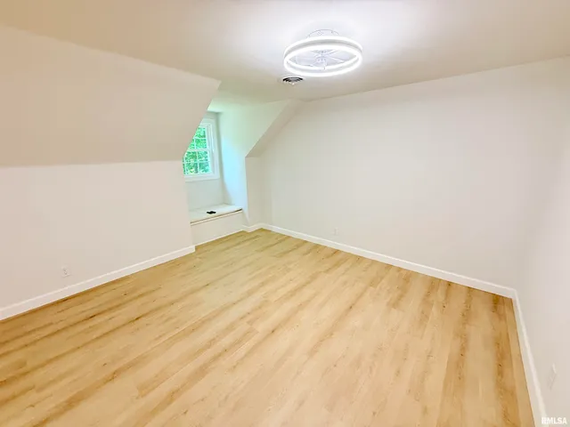 $415,000 | 19 Wildwood Drive, Mount Vernon, IL 62864