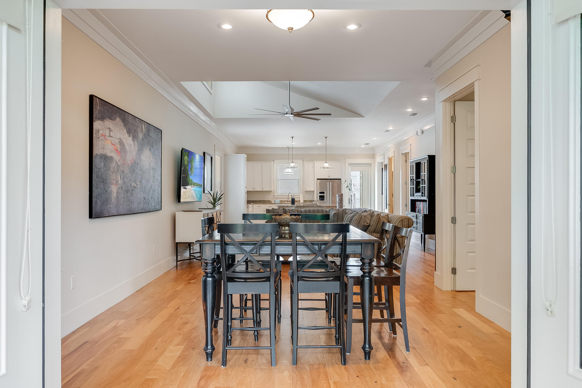 45 Pine Knoll Santa Rosa Beach, FL 32459 - Photo 19 of 24 a view of a dining area with furniture