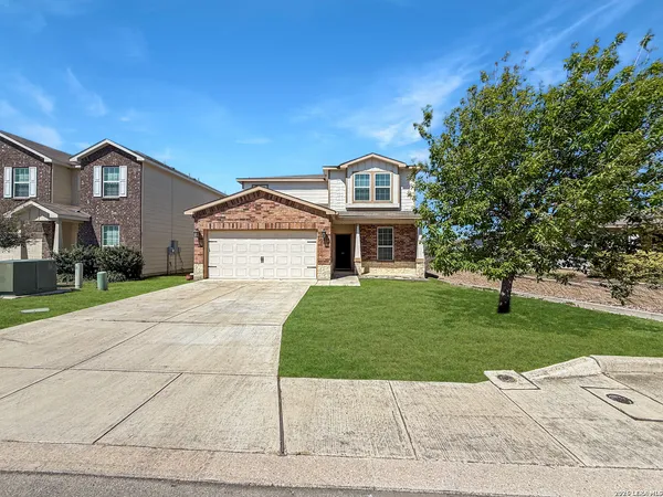 $2,300 | 10535 Noble Canyon, San Antonio, TX 78254