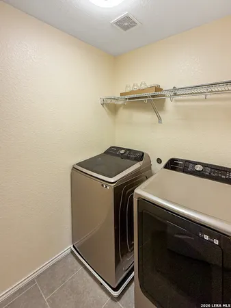 $2,300 | 10535 Noble Canyon, San Antonio, TX 78254