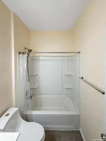 $2,300 | 10535 Noble Canyon, San Antonio, TX 78254