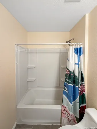 $2,300 | 10535 Noble Canyon, San Antonio, TX 78254