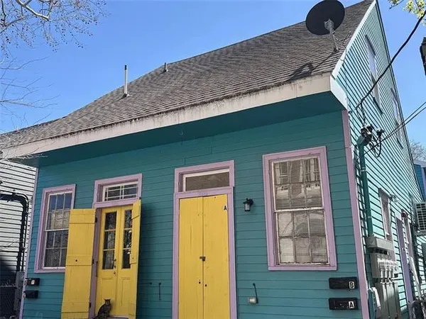$2,400 | 2320 Burgundy Street, Unit C, New Orleans, LA 70117