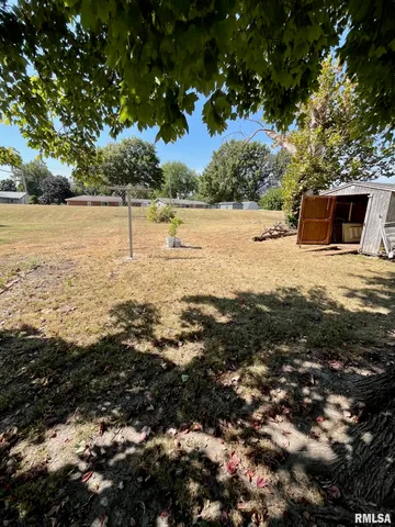 $40,000 | 913 Hawley Avenue, Taylorville, IL 62568