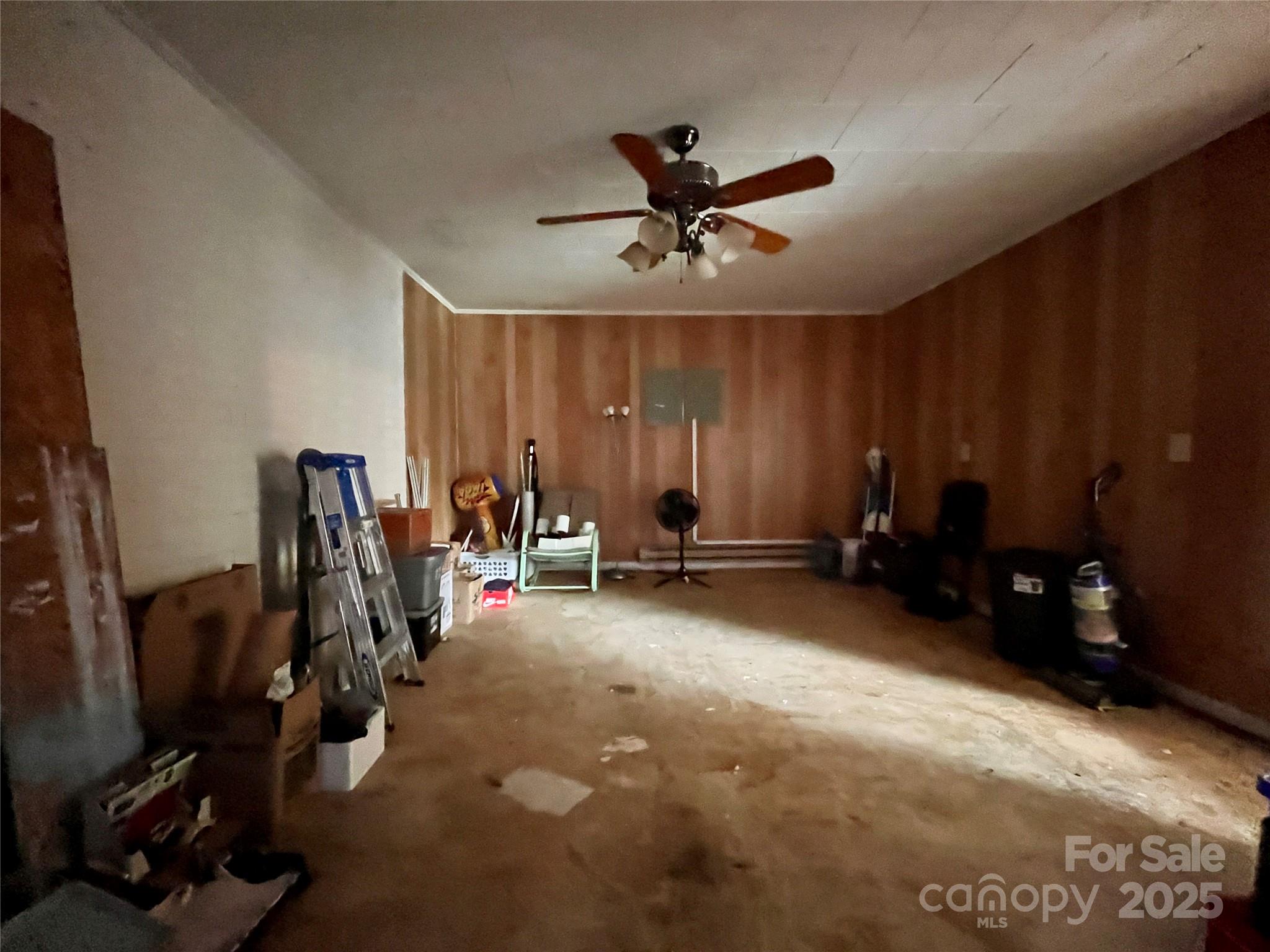 657 Arrowhead Trail Marion, NC 28752 - Photo 15 of 22 a view of a room with gym equipment