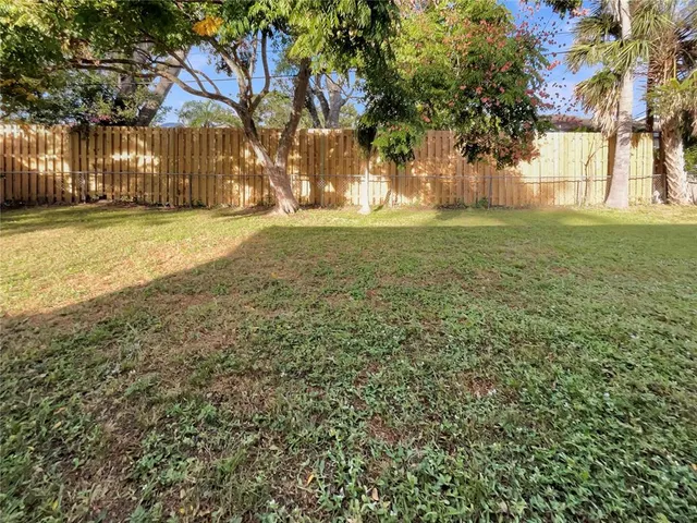 $330,000 | 2132 McIntosh Road, Sarasota, FL 34232