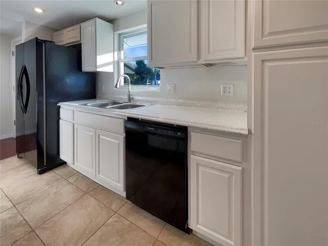 $330,000 | 2132 McIntosh Road, Sarasota, FL 34232