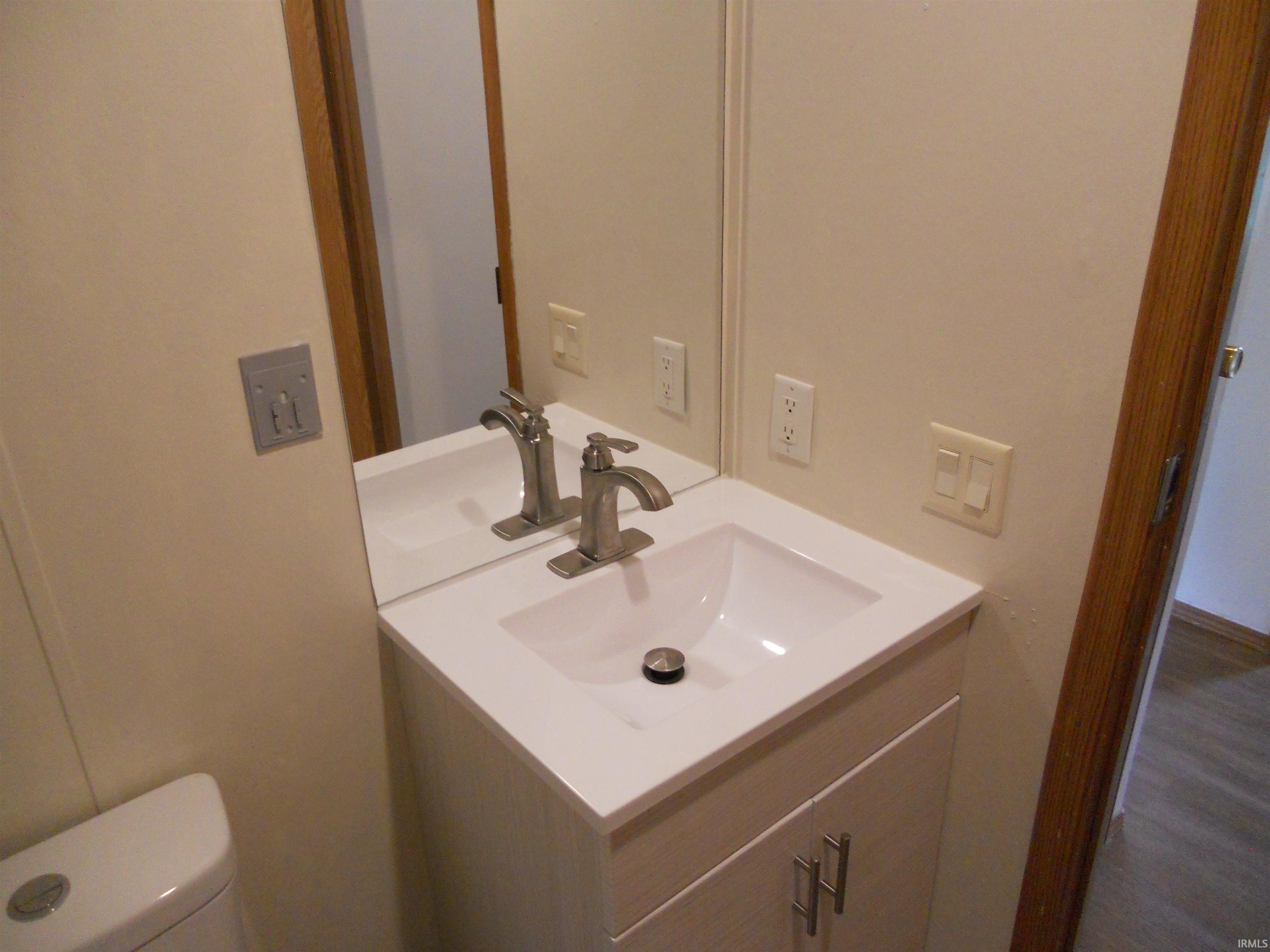 1506 Carroll Road Fort Wayne, IN 46845 - Photo 21 of 36 Gallery Image 21