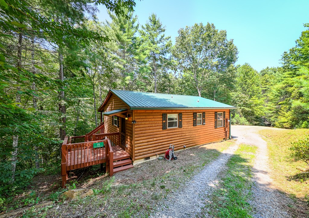 15 Fern Rdg Trail Murphy, NC 28906 - Photo 20 of 40 a front view of a house with a yard