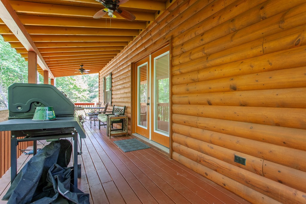 15 Fern Rdg Trail Murphy, NC 28906 - Photo 29 of 40 a view of a patio with wooden floor