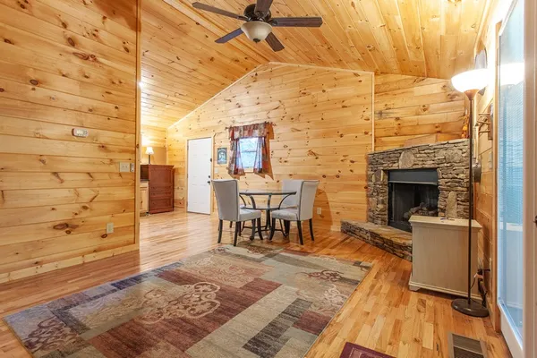 $264,900 | 15 Fern Rdg Trail, Murphy, NC 28906