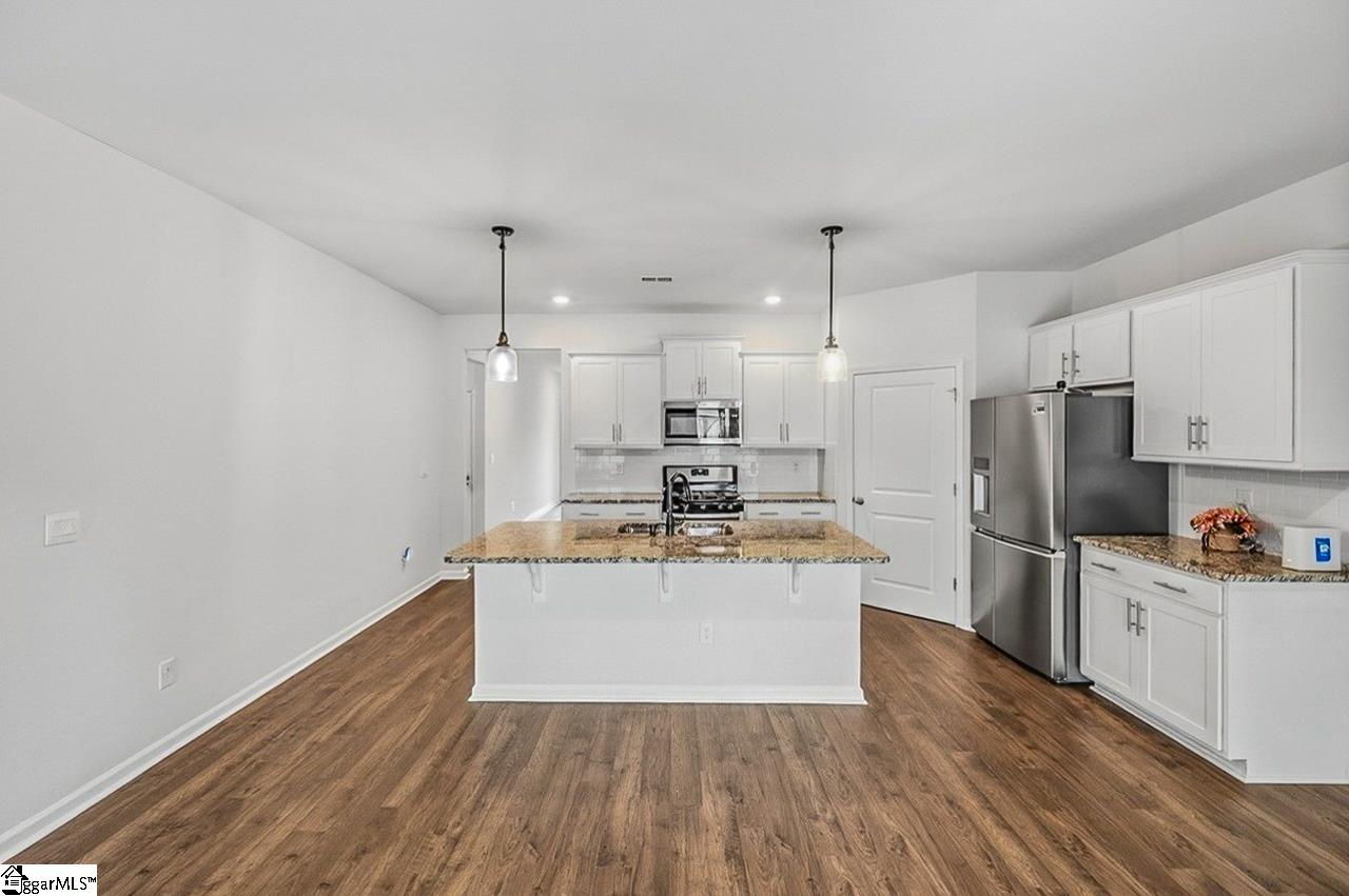 195 Light Spring Road Easley, SC 29642 - Photo 6 of 35