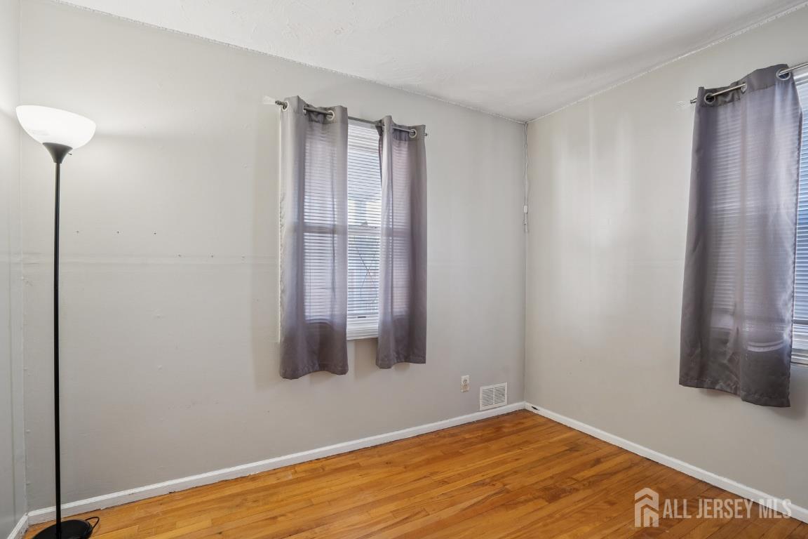 91 Corey Street Fords, NJ 08863 - Photo 10 of 25