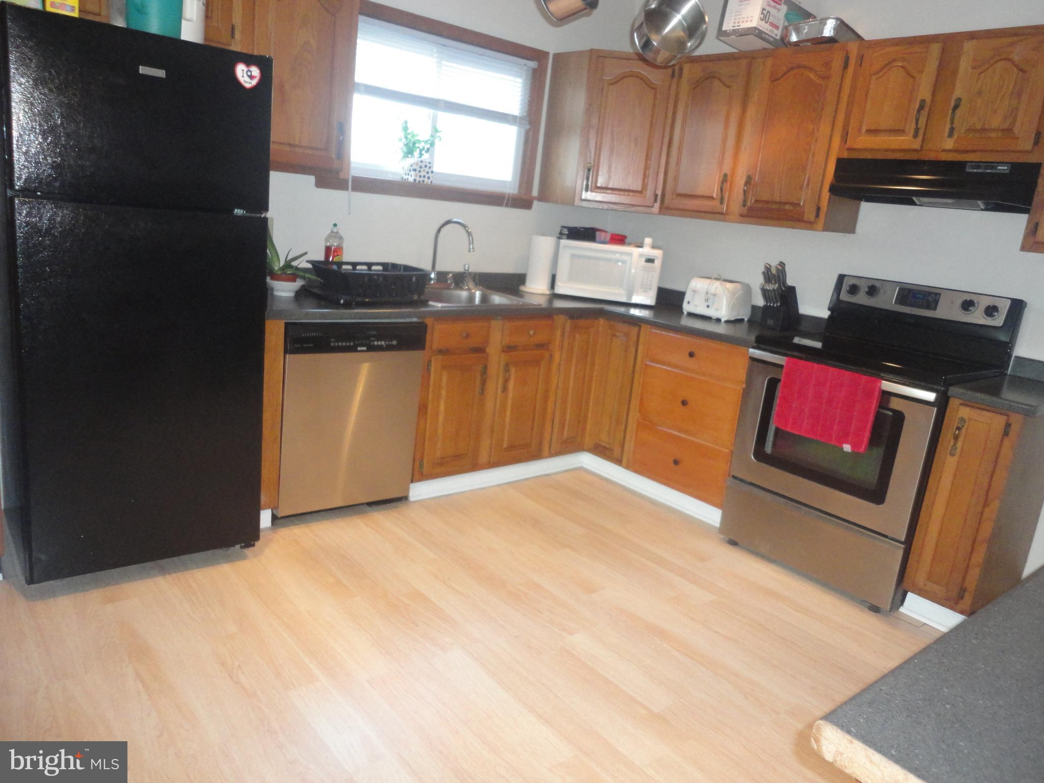 142 West Elbon Road Brookhaven, PA 19015 - Photo 9 of 27 Gallery Image 9