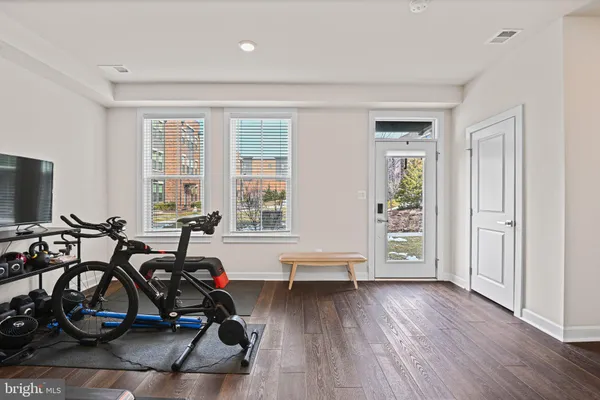 $820,000 | 13007 Hattontown Square, Herndon, VA 20171