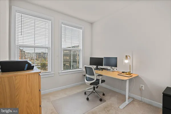 $820,000 | 13007 Hattontown Square, Herndon, VA 20171