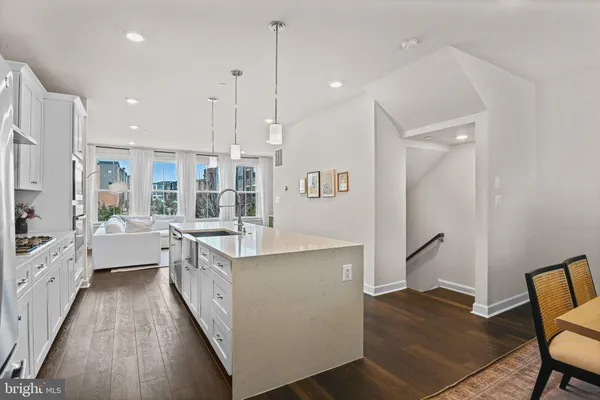 $820,000 | 13007 Hattontown Square, Herndon, VA 20171