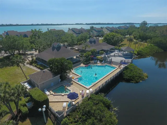 $1,250,000 | 16 Tidy Island Boulevard, Unit 16, Bradenton, FL 34210