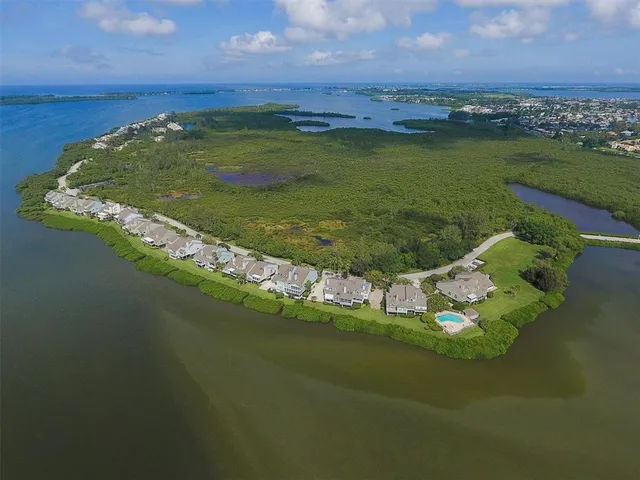 $1,250,000 | 16 Tidy Island Boulevard, Unit 16, Bradenton, FL 34210